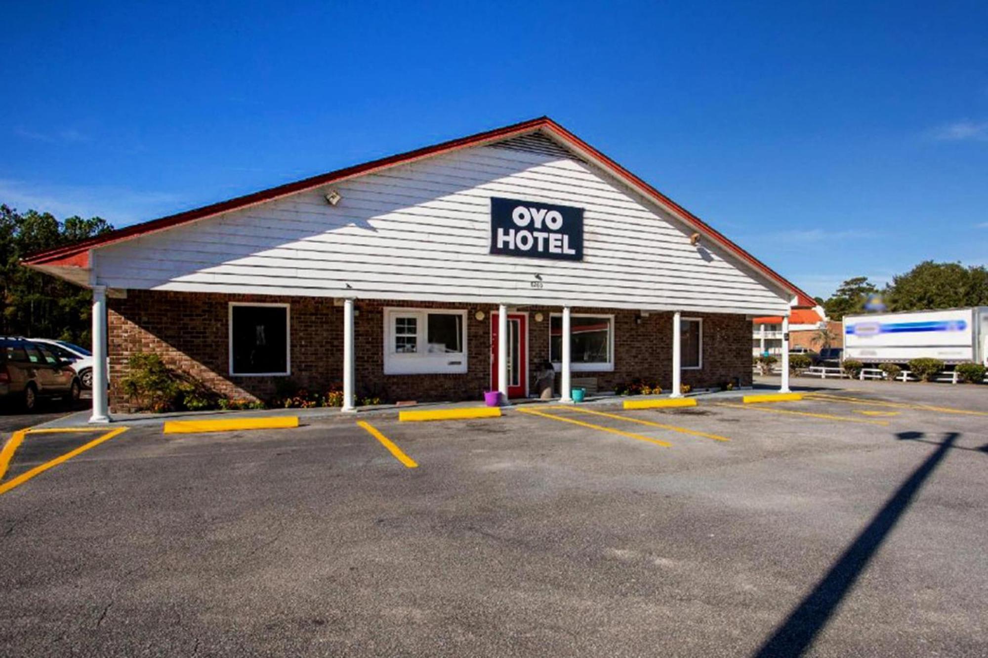 OYO Hotel Ridgeland East Buitenkant foto